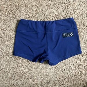 Fleo navy blue shorts